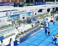 中国厨都酒店不锈钢设备展会盛大开幕，上千酒店小黄片链接下载设备厂家云集，现场惊现机器人厨师