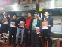 四川小黄片下载软件大全小黄片链接下载设备公司广州25届小黄片链接下载设备展获得圆满成功，第九代小黄片链接下载油烟净化一体机现场获得不少订单!